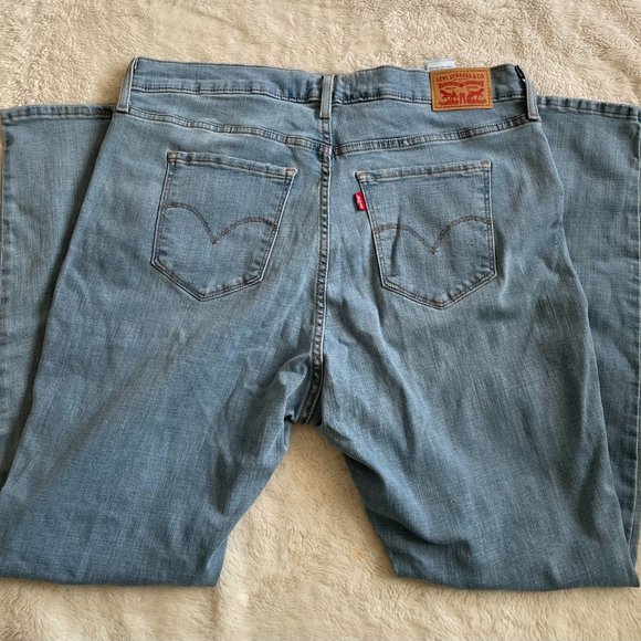 Levi's 721 Distressed High Rise Skinny Jean - Picture 3 of 3